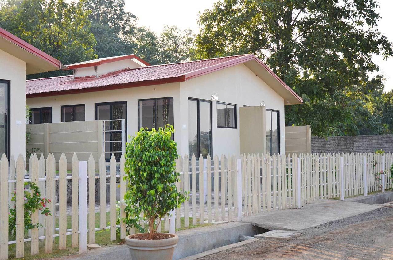Sparsh Resort & Chalet Kalamb (Raigad) Bagian luar foto